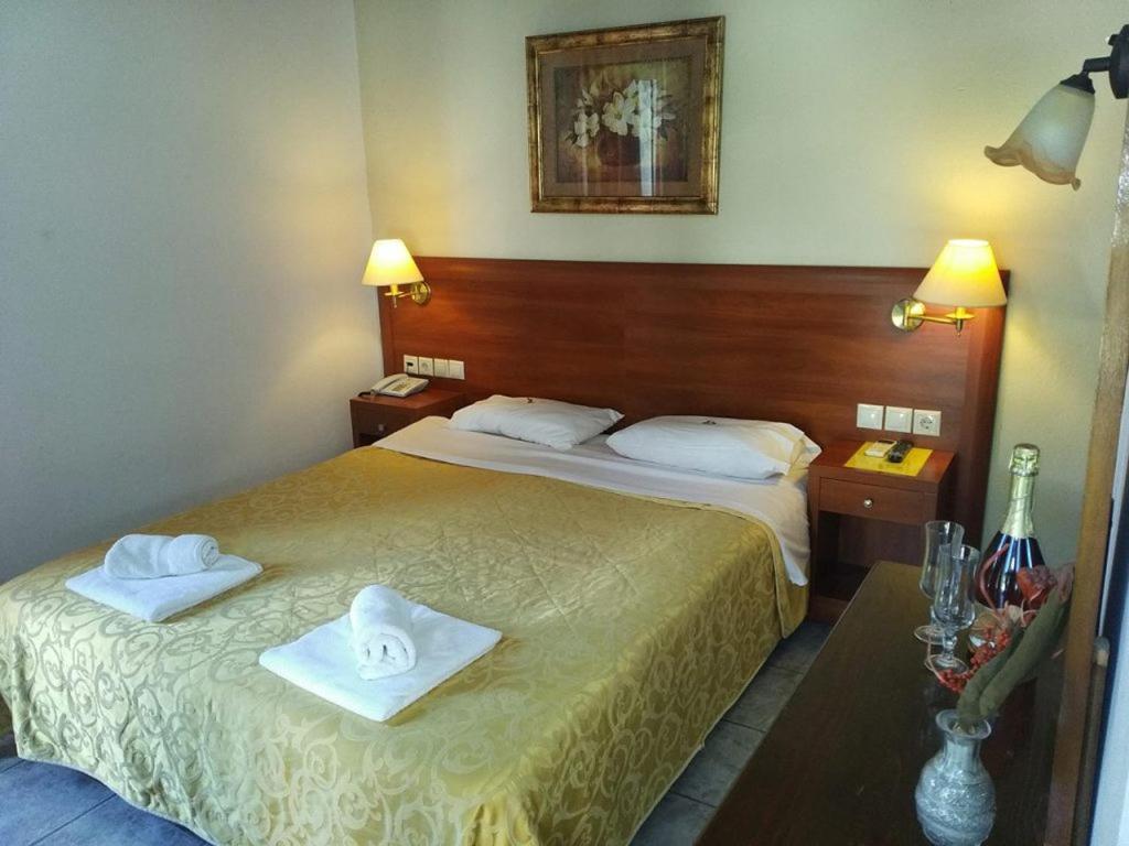 Spa Hotel Alex Loutra Edipsou  ภายนอก รูปภาพ